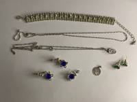 Украшения набор 3 подвески, 2 пары сережек, 2 цепочки и браслет, бижутерия