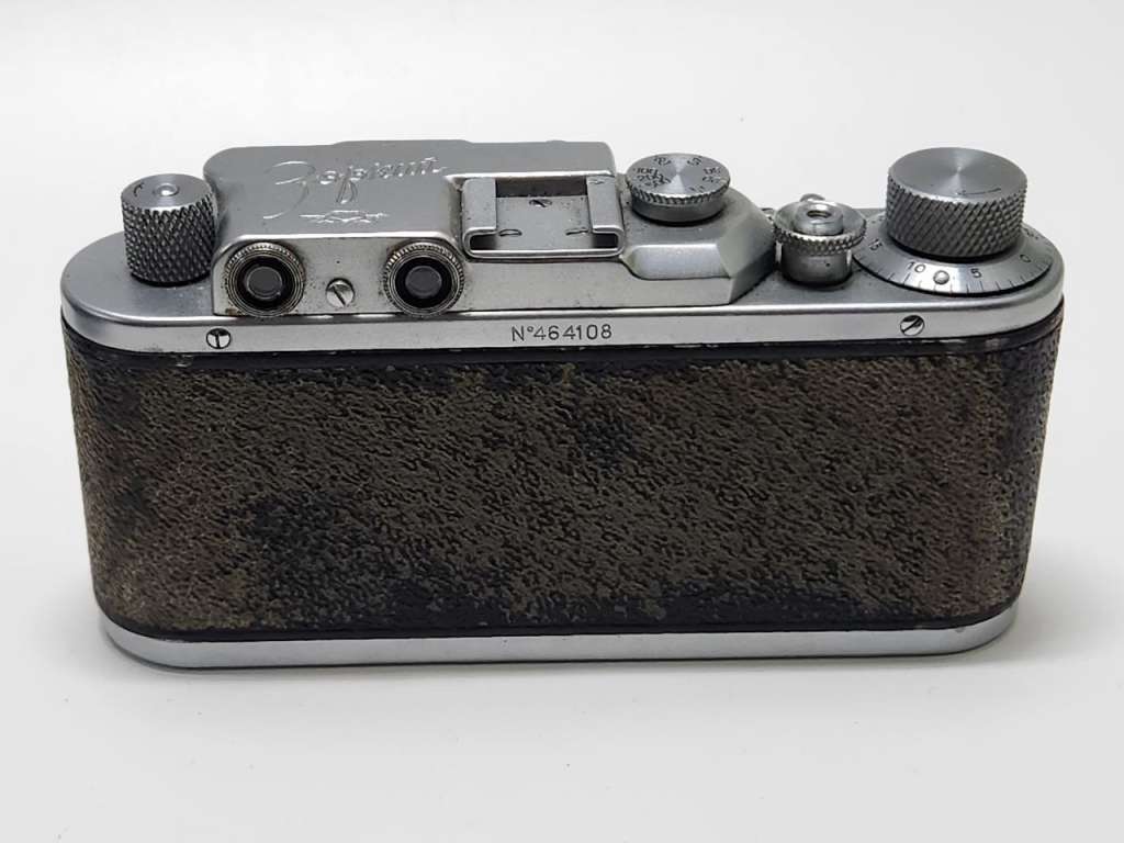 Фотоаппарат плёночный Зоркий с объективом Индустар -22 СССР  