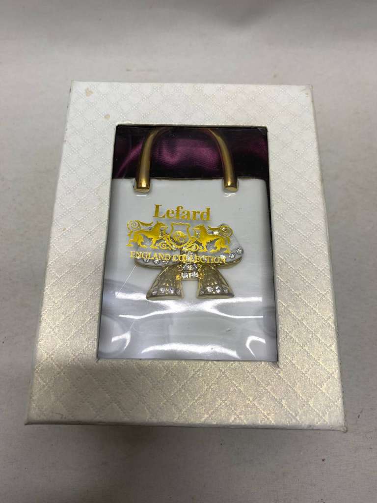 Салфетница фарфоровая в форме сумки, Lefard