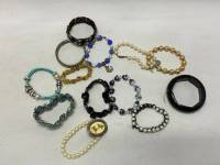 Украшения браслеты 13 шт в наборе из натуральных и искуственных материалов