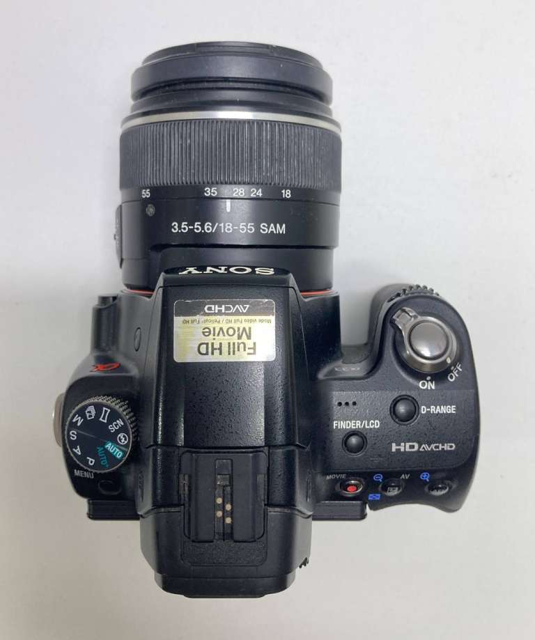 Зеркальный фотоаппарат Sony SLT-A33 с объективом Sony N50
