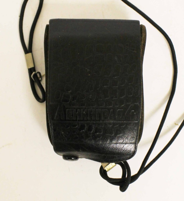 Фотоэкспонометр "Ленинград 4", в чехле (состояние на фото)