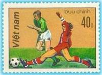 (1982-021a) Марка Вьетнам "Футбол (4)"  Без перфорации  Футбол III Θ