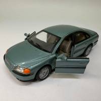 Модель авто Volvo S80 1999 1:43 без блистера Cararama