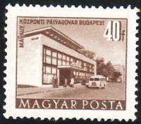 (1951-042) Марка Венгрия "Центральный автовокзал"    Здания построенные за  Пятилетку  (Стандартный 