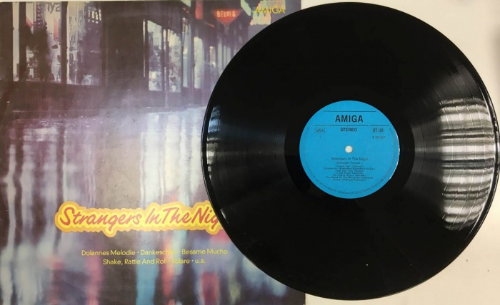 Пластинка виниловая , Strangers in the night Amiga 300 мм. (Сост. на фото)