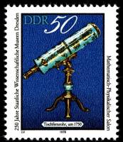 (1978-097) Марка Германия (ГДР) "Настольный телескоп"    Музей Дрездена, 250 лет III Θ
