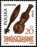 (1985-023) Марка Польша "Деревянные скрипки"    Народные музыкальные инструменты II Θ