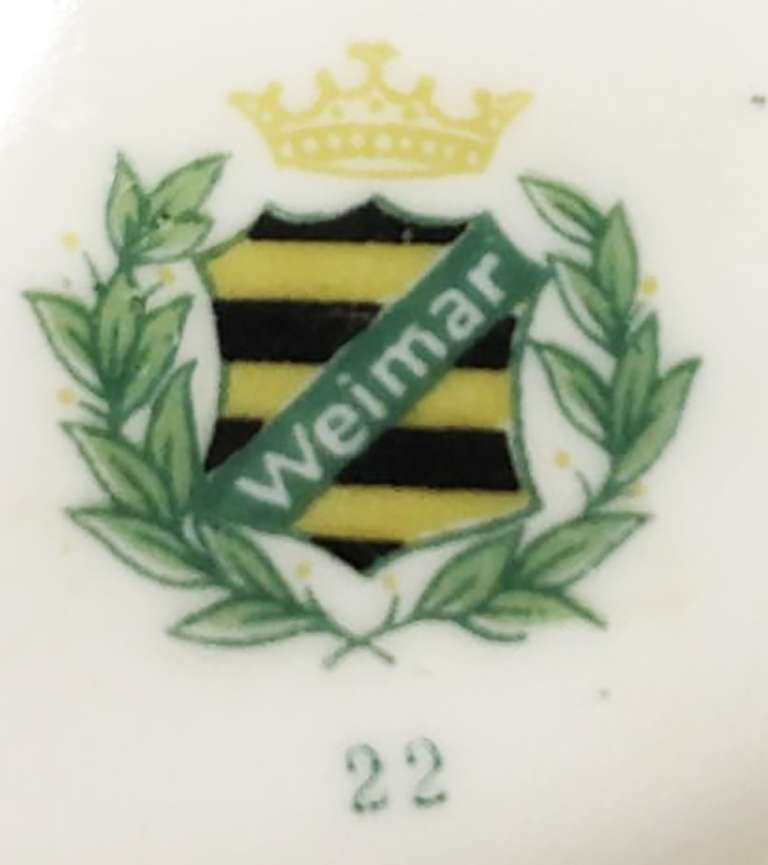 Соусница соусник Weimar Германия 1924-1928 гг., с подписью  Фарфор Германия сост. на фото