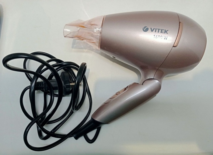 Фен Vitek VT-8213 PK (сост. на фото)