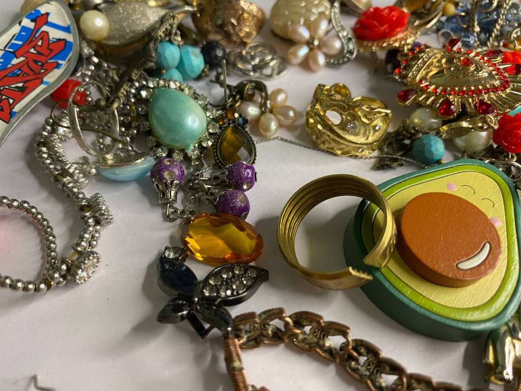 Набор бижутерии подвески брелки