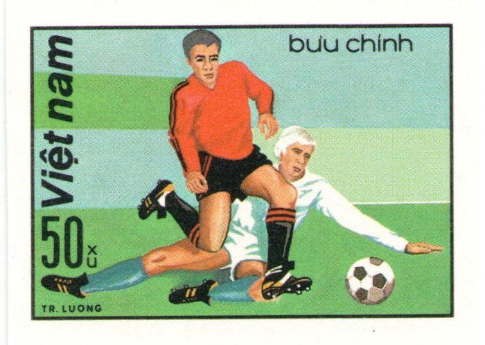 (1982-023) Марка Вьетнам &quot;Футбол (6)&quot;    Футбол III Θ