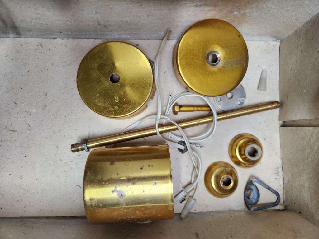 Люстра потолочная 3 плафона трехрожковая, керамика (в разобранном виде)