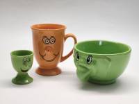 Набор для завтрака детский забавный салатник кружка подставка под яйцо с мордашками фарфор