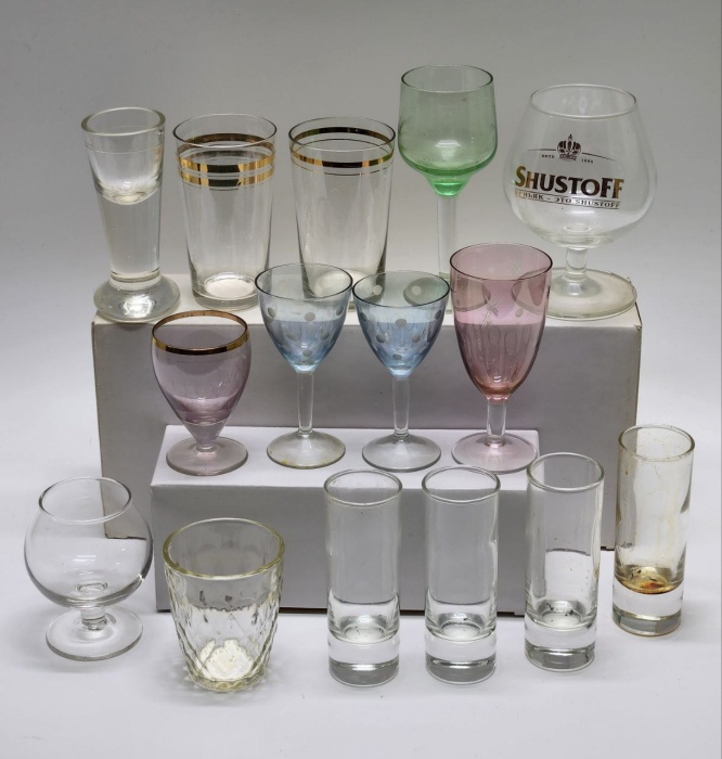 Рюмки стопки разные 15 штук стекло