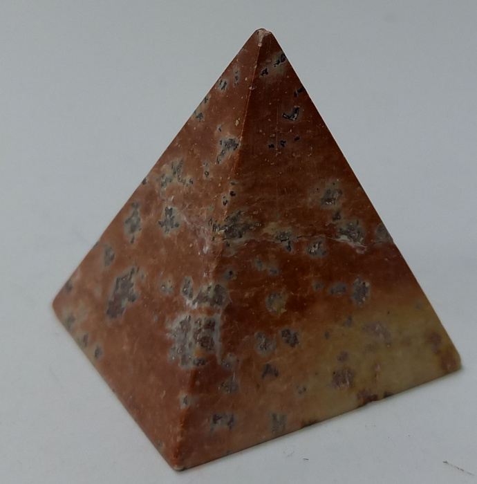 Пирамидка-сувенир 3,5 см (сост.на фото)