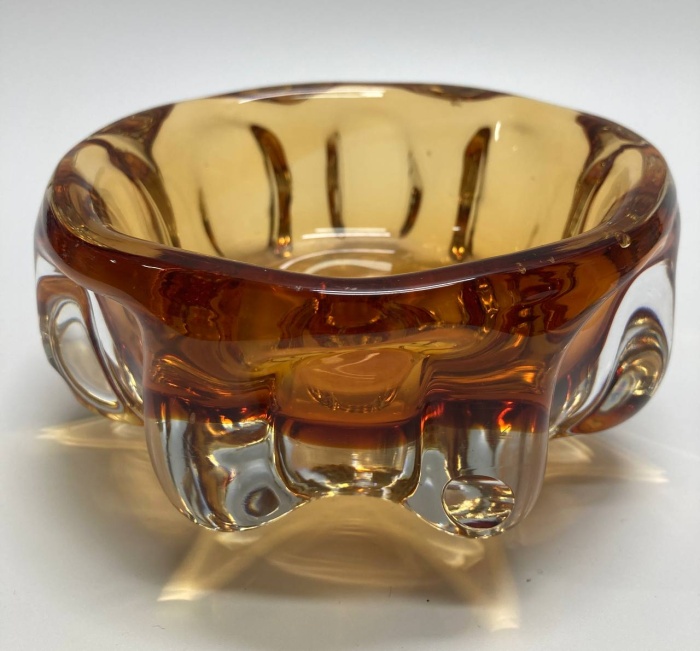 Конфетница, цветное стекло, гутная техника