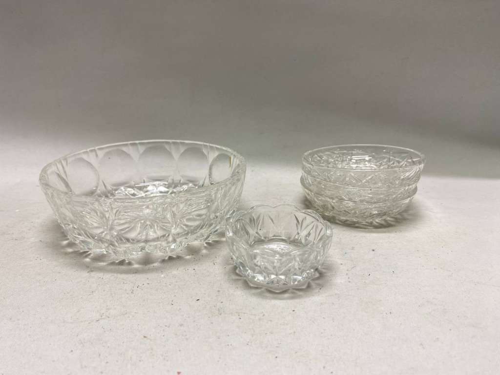 Конфетница и 4 розетки хрусталь