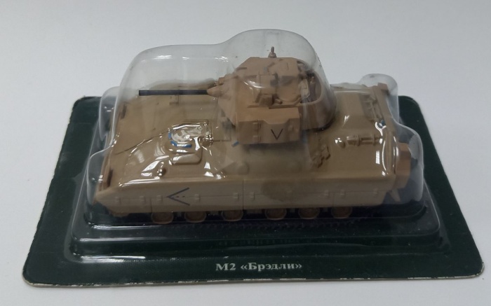 &quot;Русские танки&quot;, модель М2 &quot;Брэдли&quot;  (в коробке-блистере)