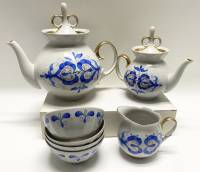 Чайный сервиз фарфор чайник доливной молочник 4 пиалы чайник заварочный есть скол трещина