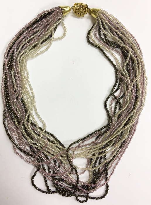 Бусы-ожерелье, бисер (сост. на фото)