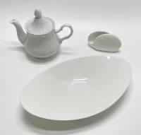 Блюдо + чайник + салфетница, фарфор