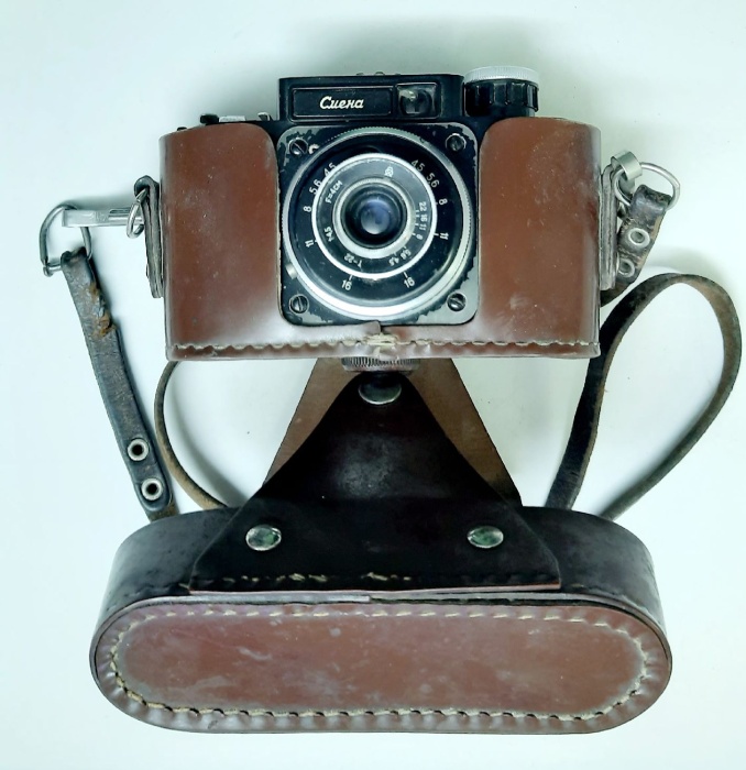 Фотоаппарат "Смена" в чехле, СССР, 50-60-е года (сост. на фото)