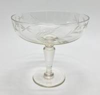 Конфетница на ножке ваза, стекло, алмазная резка, СССР