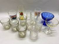 Стаканы стекло 12 шт и 2 креманки на ножке
