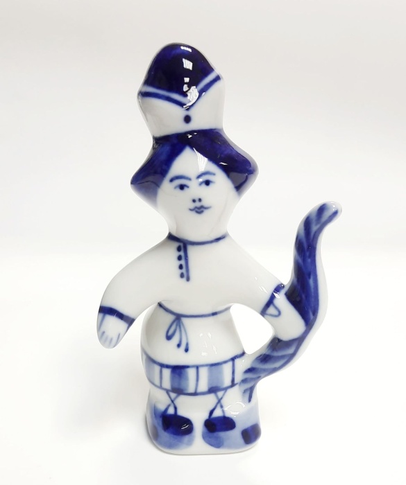 Фарфоровый сувенир "Стрелец", гжель