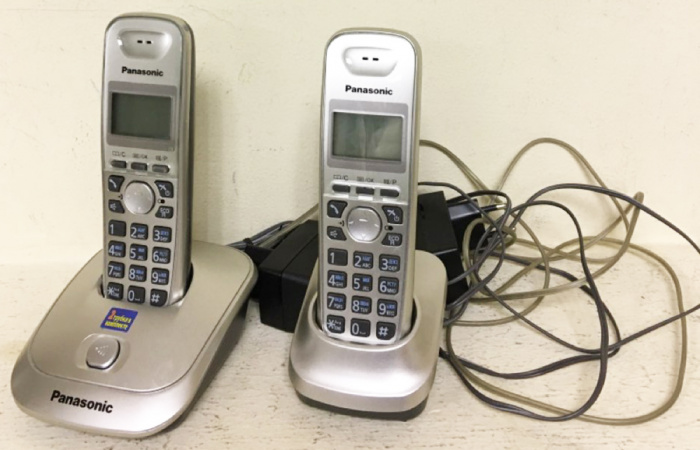 Телефон стационарный с доптрубкой (сост. на фото)