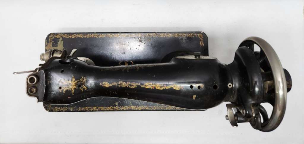 Швейная машина Подольск ручная (в ремонт)