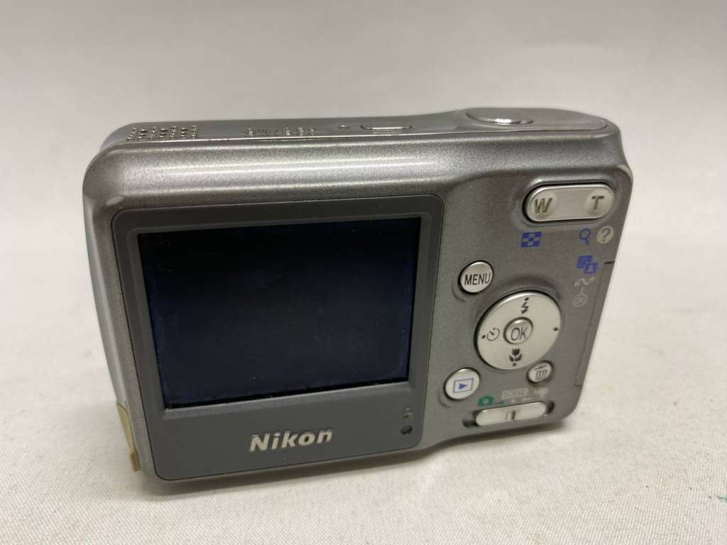 Фотоаппарат цифровой Nikon Coolpix L2