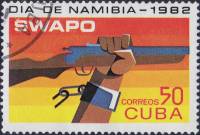 (1982-067) Марка Куба "Рука с ружьем"    День Намибии III O