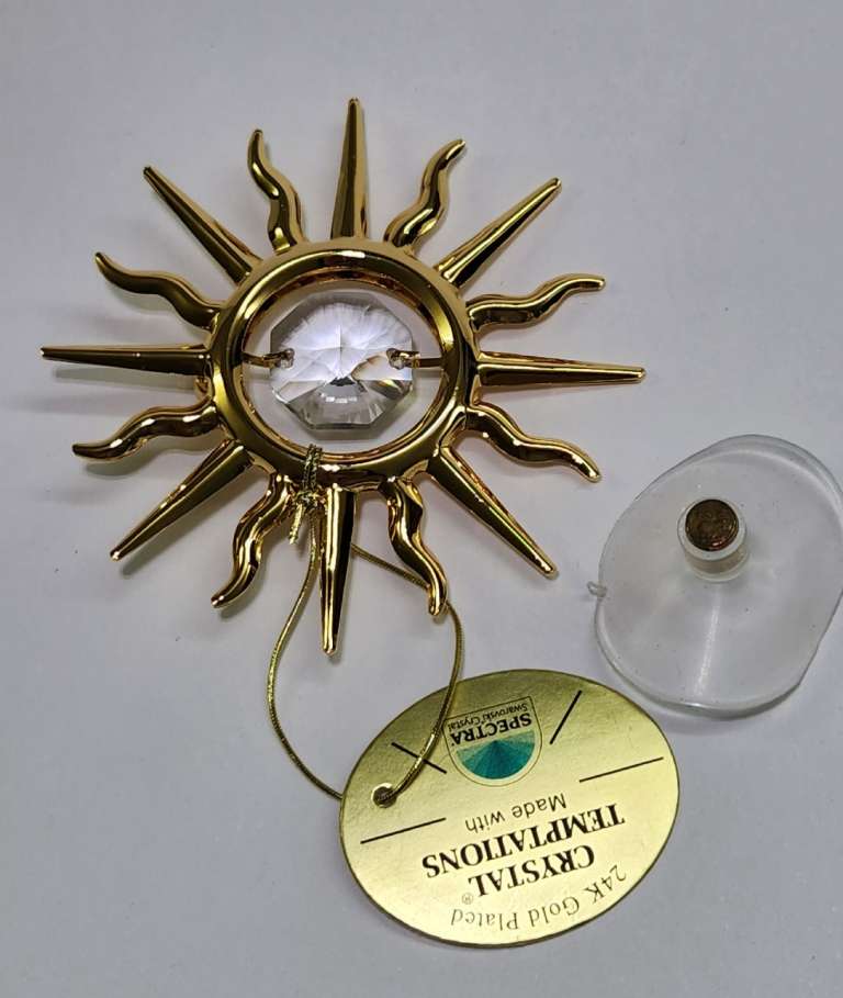 Сувенир Солнце 7,5*7,5 см металл покрытие золото 24 к  кристаллы Сваровски США 