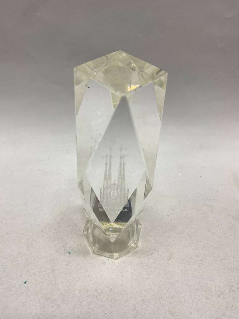 Сувенир статуэтка Барселона 17 см