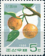 (1966-079) Марка Северная Корея "Груша уссурийская"   Дикорастущие ягоды и фрукты III Θ