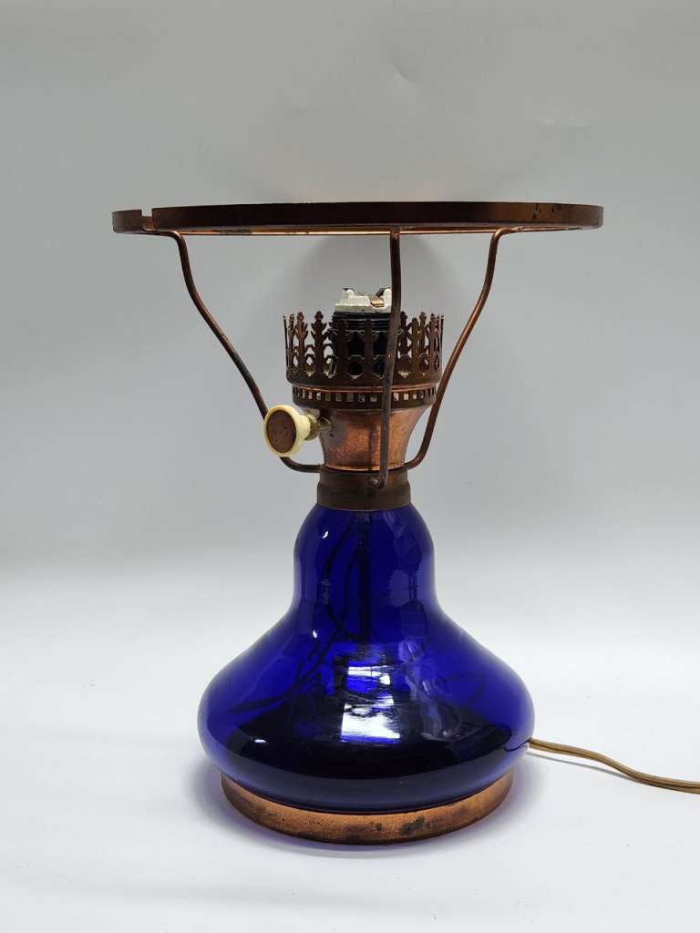 Лампа настольная электрическая кобальт синее стекло СССР
