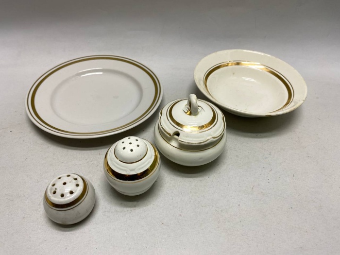 Набор фарфора позолота 5 предметов