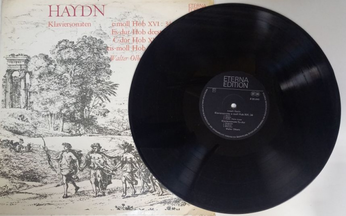 Пластинка виниловая &quot;J. Haydn. Klaviersonaten&quot; ETERNA 300 мм. (Сост. отл.)
