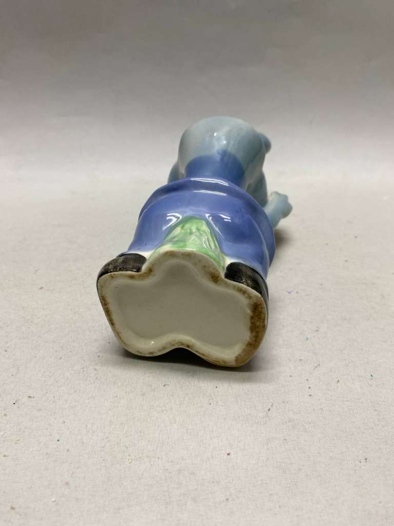 Салфетница в форме зайца фарфор