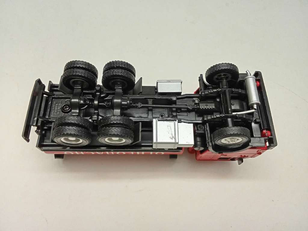 Модель авто 1:43 Камаз 54115 бензовоз 