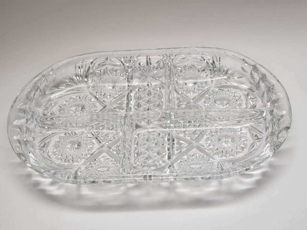 Менажница овал стекло 4 отделения