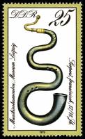 (1979-064) Марка Германия (ГДР) "Змея (17-18 вв.)"    Музыкальные инструменты III Θ