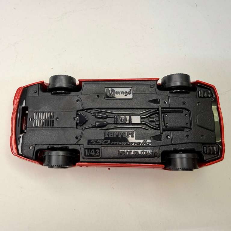 Модель BBurago Ferrari 550 Maranello в коробке