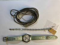 Часы наручные Casio 5420 LTP 2069 и два браслета