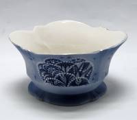 Ваза голубая фарфор бисквит завод Возрождение (сост. на фото)