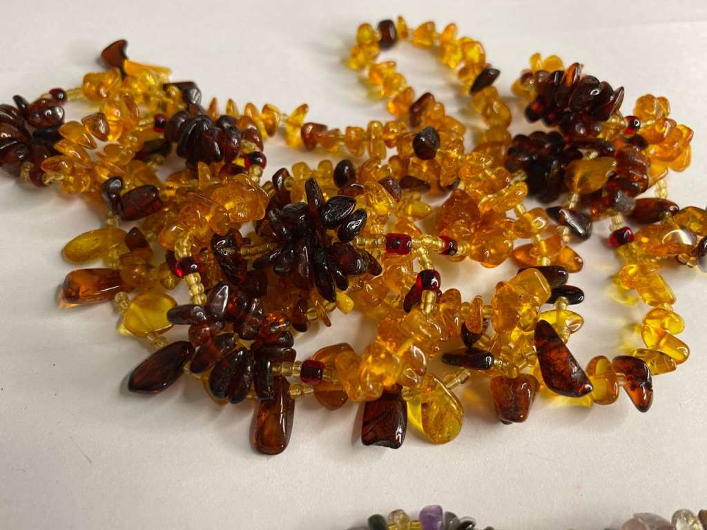 Бусы 3 шт, янтарь и натуральные камни