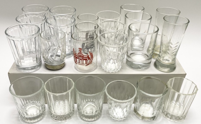 Стопки разные стекло 23 шт 