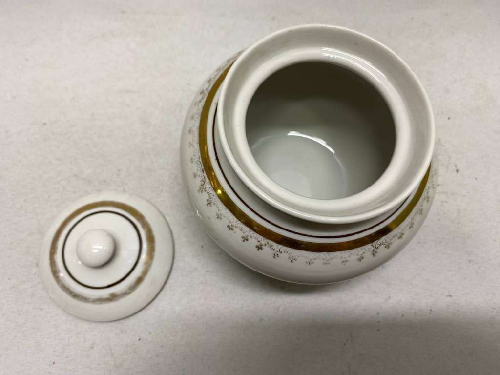 Сахарница Пролетарий золотая каемка